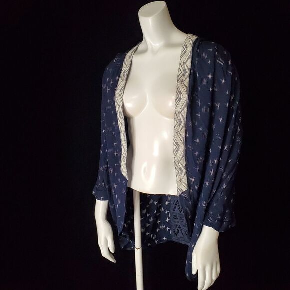 NWT Miss Me Blue & White Bohemian Lace Back Cardigan (S) - Picture 3 of 7